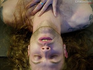 Dylan Sinks Ashton